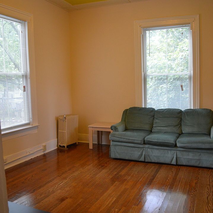 1st image of 519 E Buffalo St APT 6