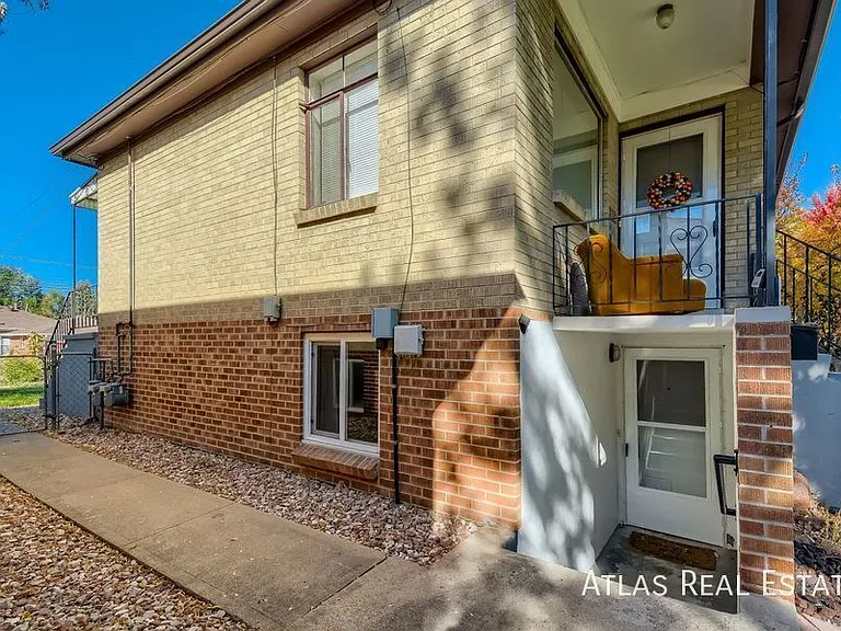 2475 S Lafayette St — Photo 10