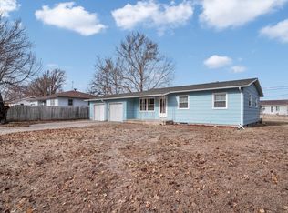 604 Northridge Rd, Newton, KS 67114
