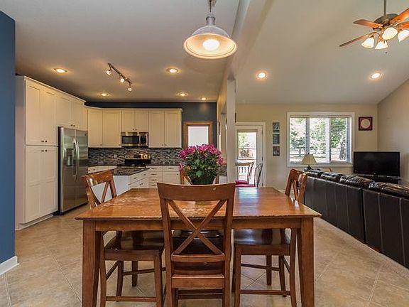 Eat in Kitchen/Family Room 2