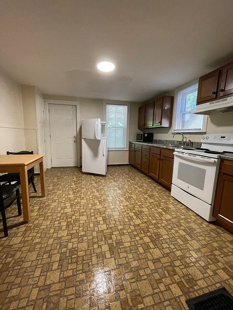 513 8th Avenue 1F - 1 — Photo 4