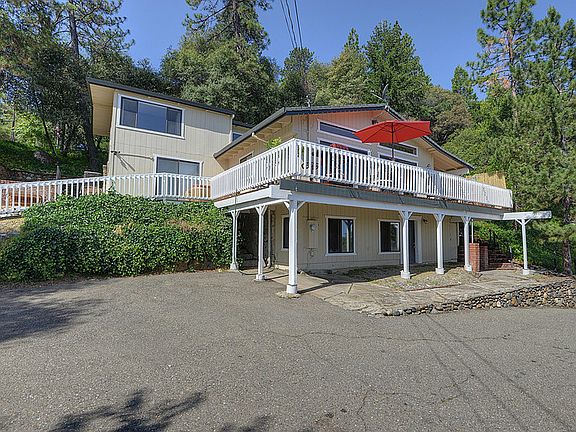 2nd image of 782 Phillip Ct