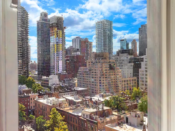 565 Park Avenue image 8 of 10