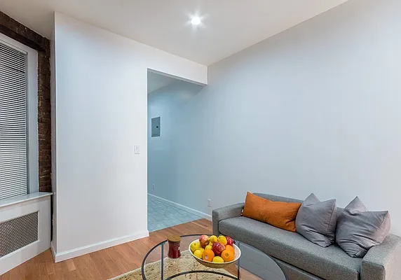 Rented by Oxford Property Group | media 11