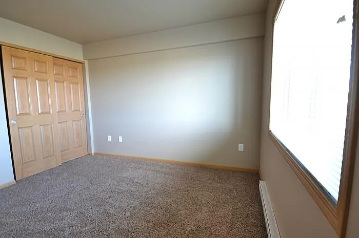 Sidney Apartments — Photo 53