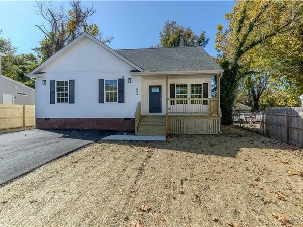 25612 Surry Ave, Petersburg, VA 23803