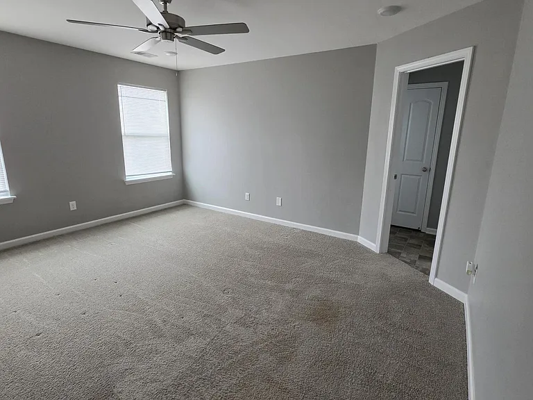 8092 Driftwood Loop — Photo 8