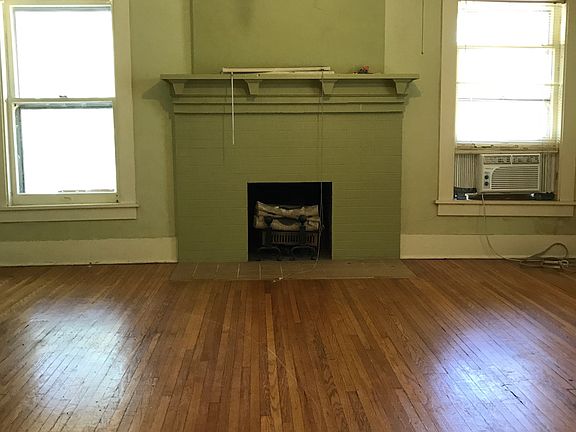 3rd image of 1801 E St