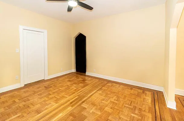 Rented by RealTegrity NY LLC | media 58