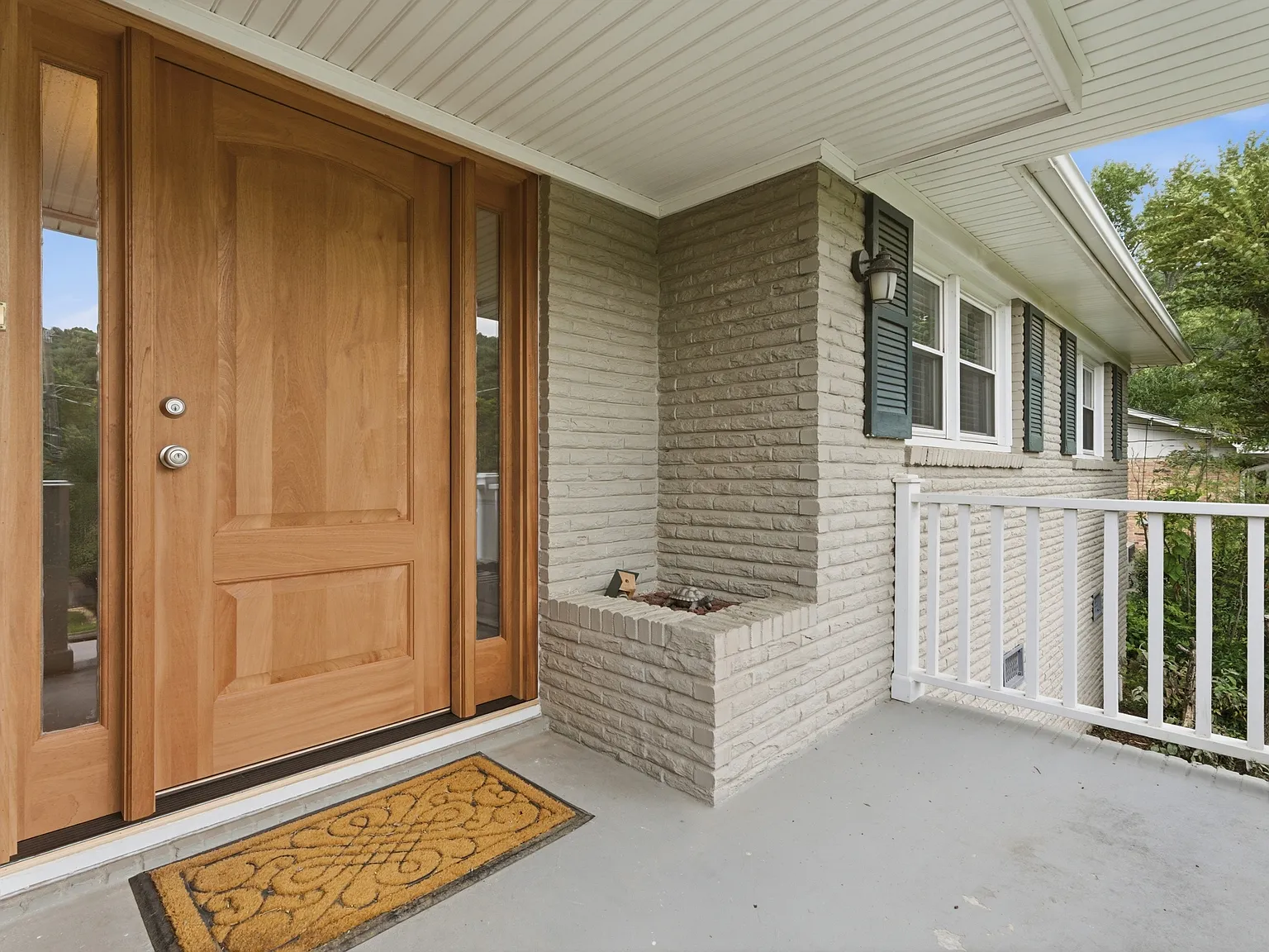 3 bed, 2461 sqft, $2,500 — Photo 4