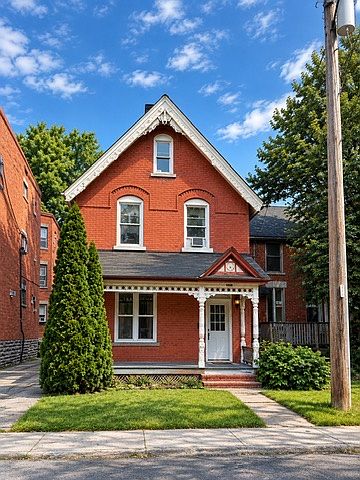 1st image of 417 Lisgar St