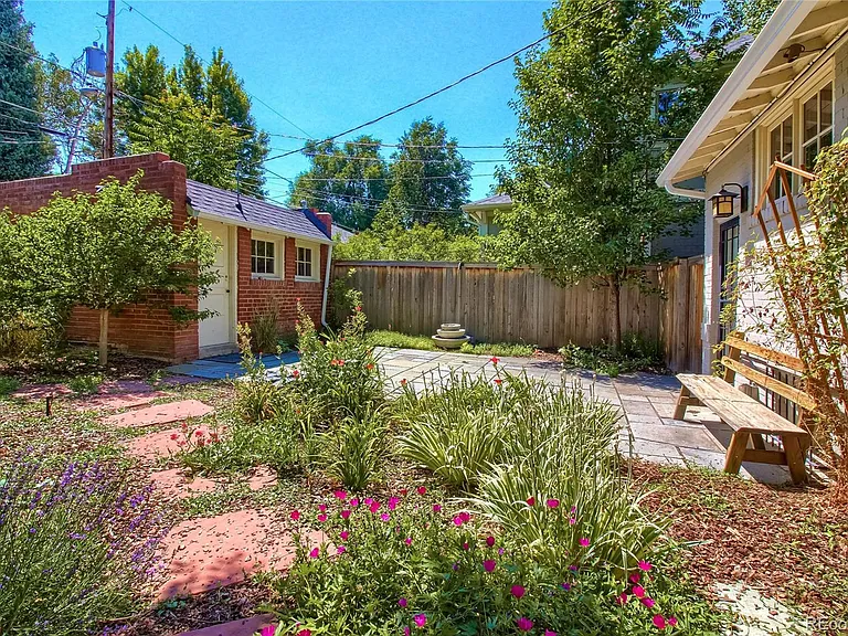 470 S Williams St — Photo 24