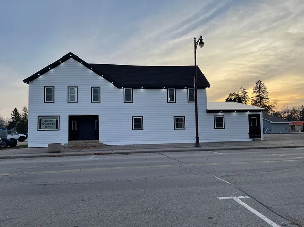 341 Oconto Ave #202, Peshtigo, WI 54157
