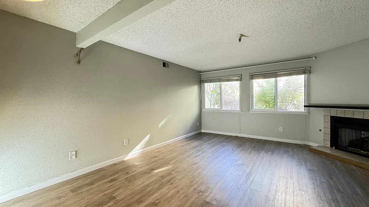 Building Photo - 545 Pierce St #2110
