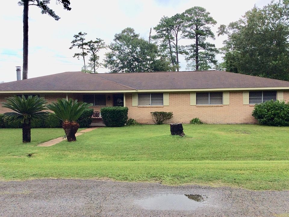 1st image of 306 E Pecan St