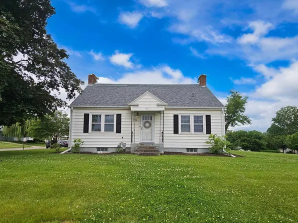 102 W South St, Marshalltown, IA 50158