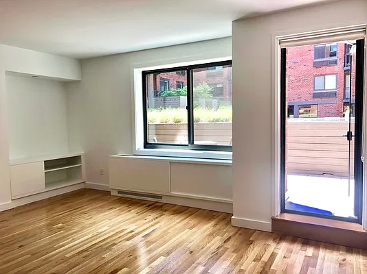 Rented by Stonehenge NYC LLC | media 4