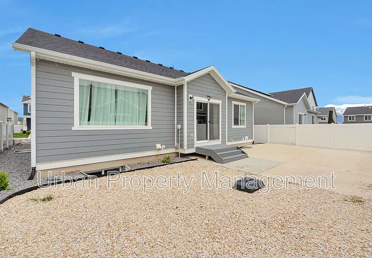 3761 W 620 N — Photo 30
