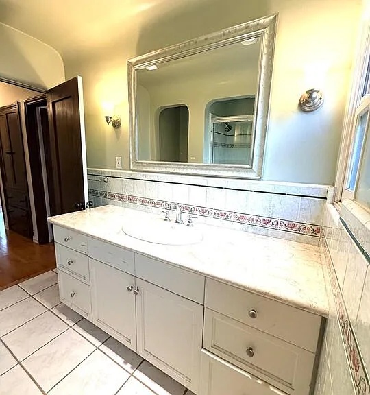 2342 Selby Ave — Photo 25