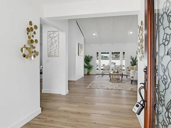 5315 Old Dairy Ct, Bonita, CA 91902