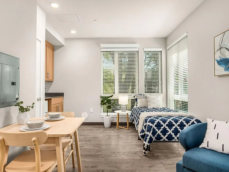 4029 Rainier Ave — Photo 3