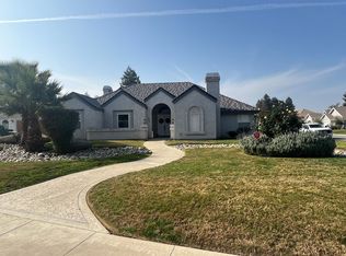 3503 S Creekside Ct, Visalia, CA 93277