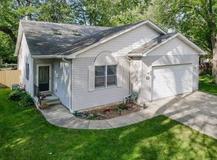 345 E Ottawa St, Sycamore, IL 60178