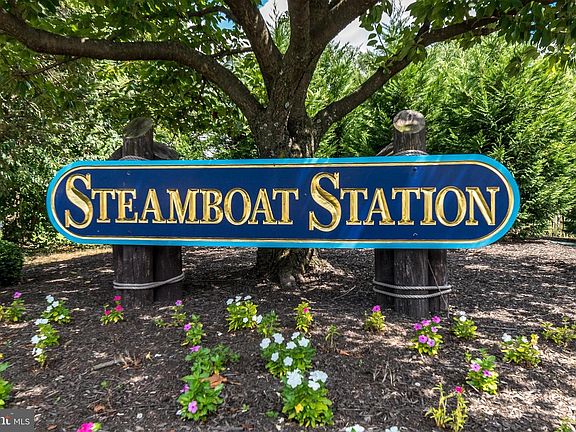 2nd image of 605 Steamboat Sta