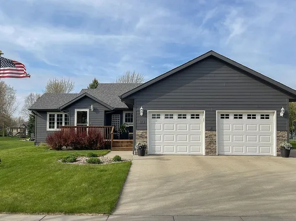 313 W Ironwood St, Brandon, SD 57005