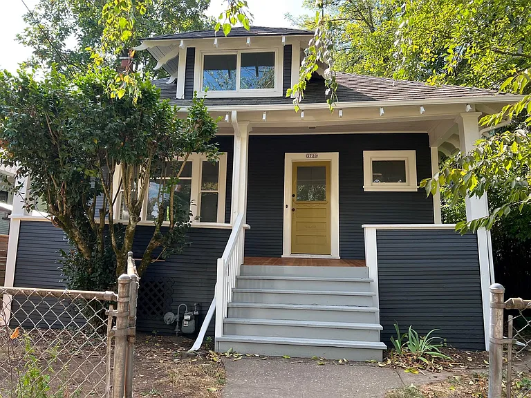 3720 SE Caruthers St — Photo 1