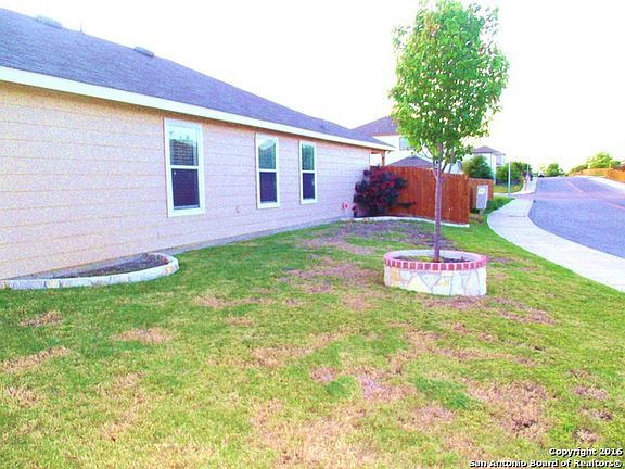 3rd image of 10907 Livewater Trl
