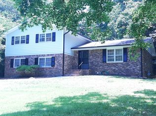 1704 Lamancha Dr, Lawrenceville, GA 30044