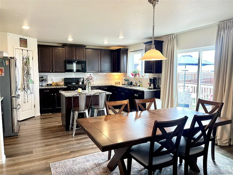 47384 Lilac Ave — Photo 3