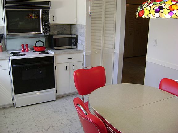 5th image of 5200 Galitz St APT 405