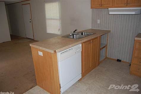 4th image of 174 Woodhaile Ln