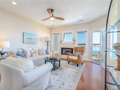 9494 Bay Front Dr, Norfolk, VA, 23518