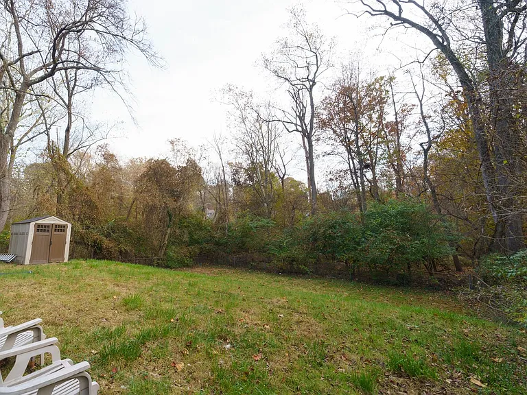 4400 Garrett Park Rd — Photo 19