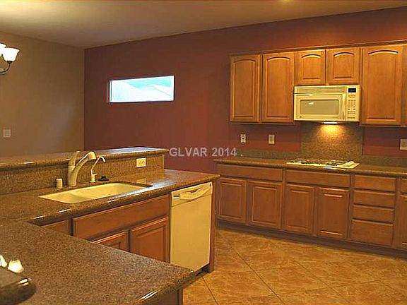 5th image of 2324 Bensley St