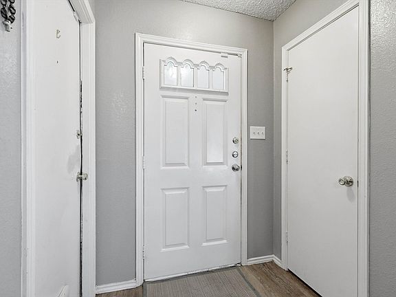 3rd image of 2532 Winding Rd