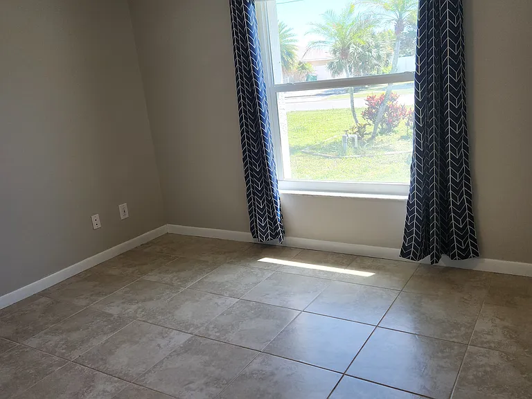 172 Lee Ave — Photo 3