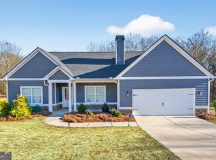 179 Whispering Creek Trl, Hartwell, GA 30643