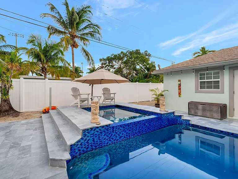 310 Gulfstream Dr — Photo 44