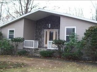 53 Charlton Rd, Glenville, NY 12302