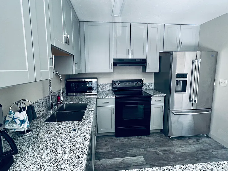 4525 Zachary Way #1 — Photo 3