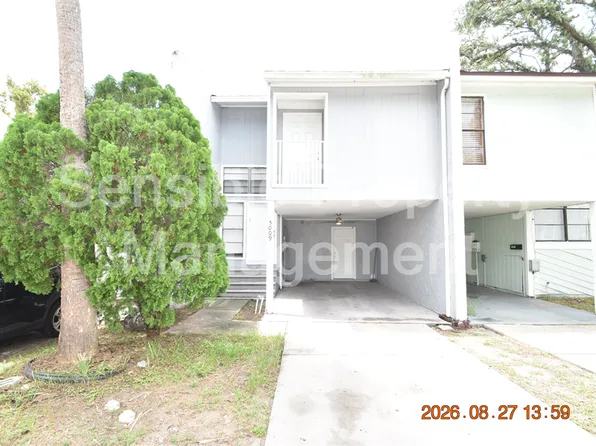 5009 Terrace Village Ln, Tampa, FL 33617