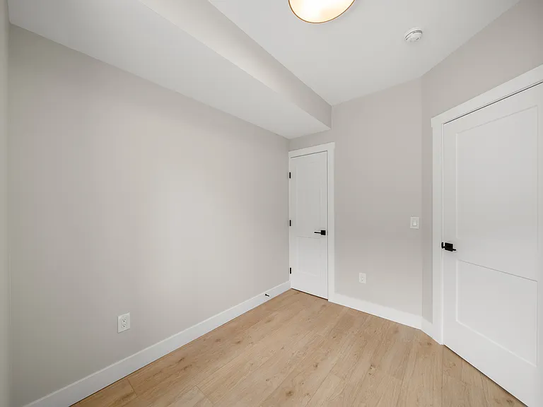 1812 51st St NW #1B — Photo 8