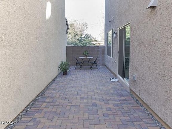 2nd image of 1121 E Ascent St