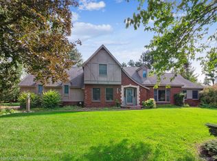 23854 Heartwood Dr, Novi, MI 48374