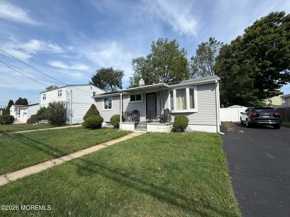 71 Helen Ave, Freehold, NJ 07728