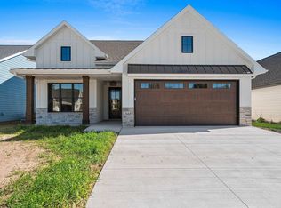 548 Lemere Ct, Howard, WI 54313